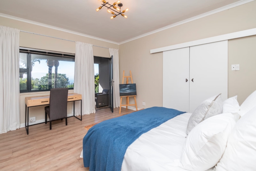 To Let 4 Bedroom Property for Rent in Oranjezicht Western Cape